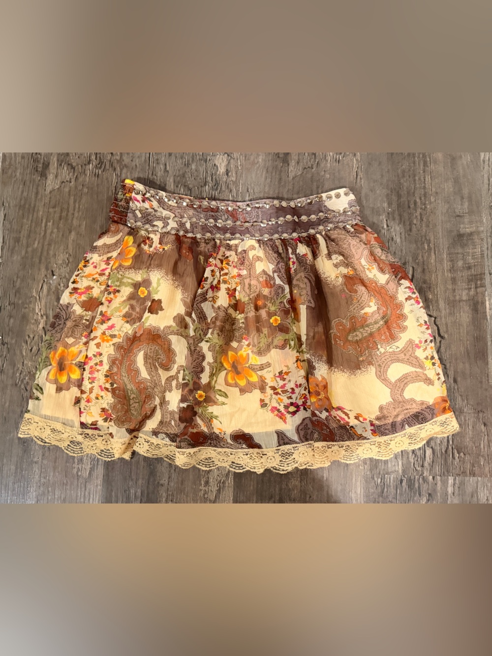 Rue21 Cream & Brown Floral Lace-Trim Skirt